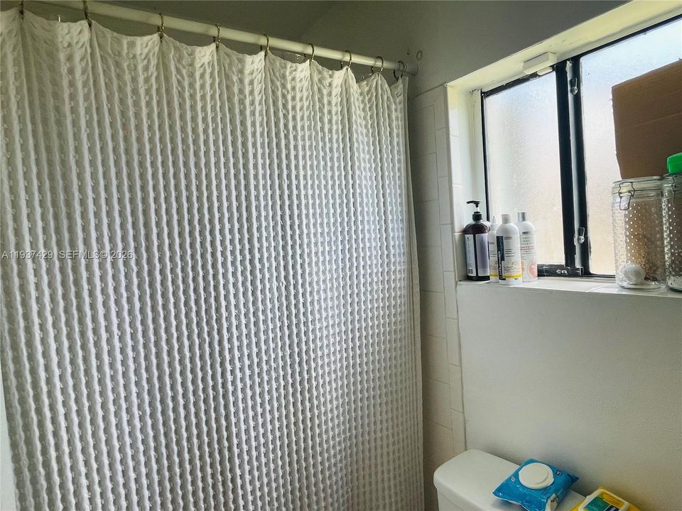 На продажу: $595,000 (3 спален, 2 ванн, 1394 Квадратных фут)