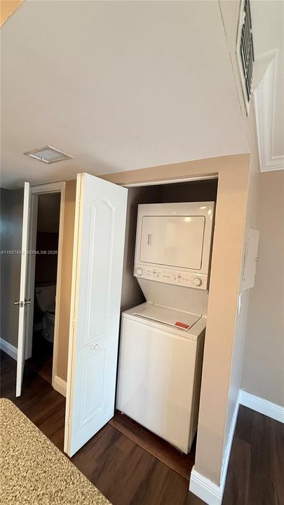 В аренду: $2,900 (2 спален, 2 ванн, 1007 Квадратных фут)