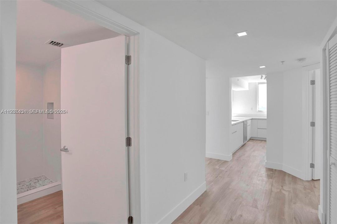 Activo con contrato: $6,500 (2 camas, 2 baños, 1147 Pies cuadrados)