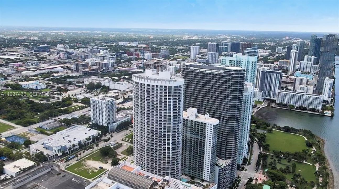 出租: $3,500 (1 贝兹, 1 浴室, 791 平方英尺)