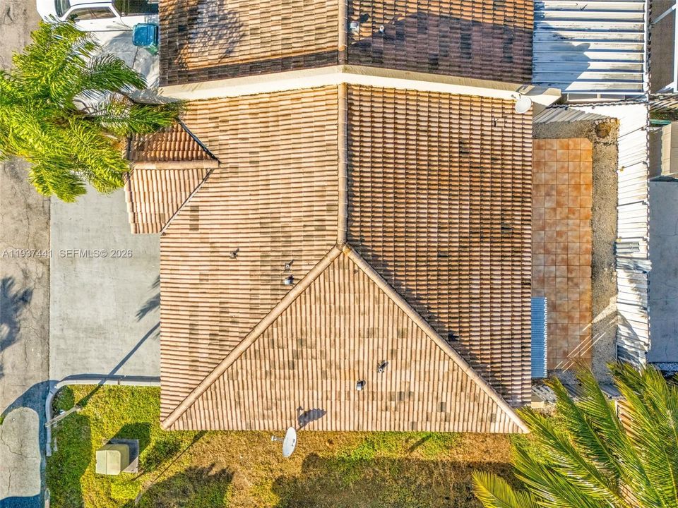 Activo con contrato: $2,800 (3 camas, 2 baños, 1030 Pies cuadrados)