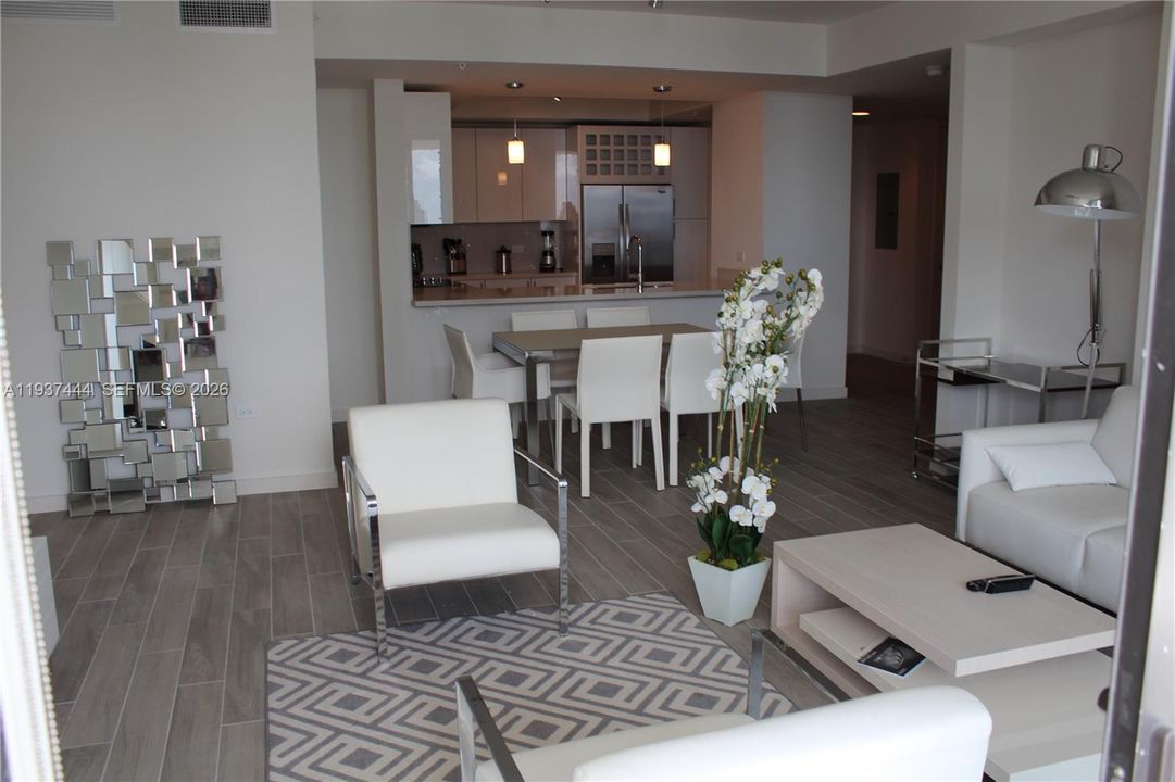 For Rent: $5,900 (3 beds, 2 baths, 1438 Square Feet)