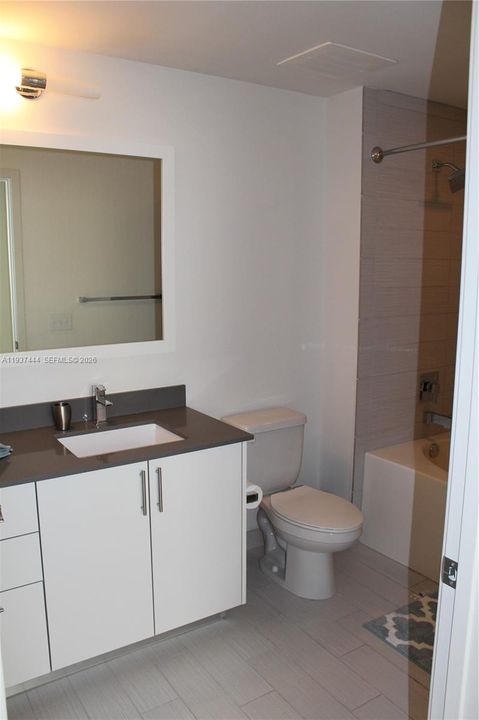 For Rent: $5,900 (3 beds, 2 baths, 1438 Square Feet)