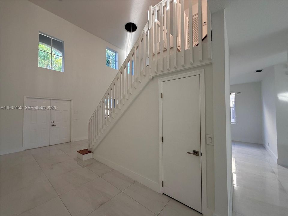 For Rent: $6,300 (4 beds, 3 baths, 2760 Square Feet)