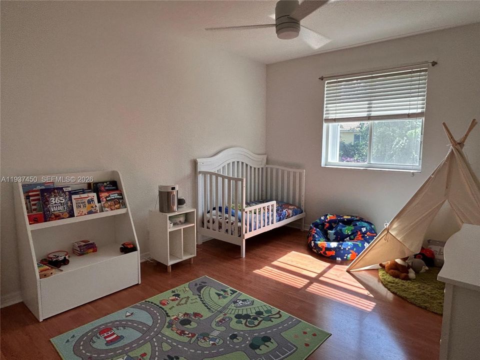 For Rent: $6,300 (4 beds, 3 baths, 2760 Square Feet)