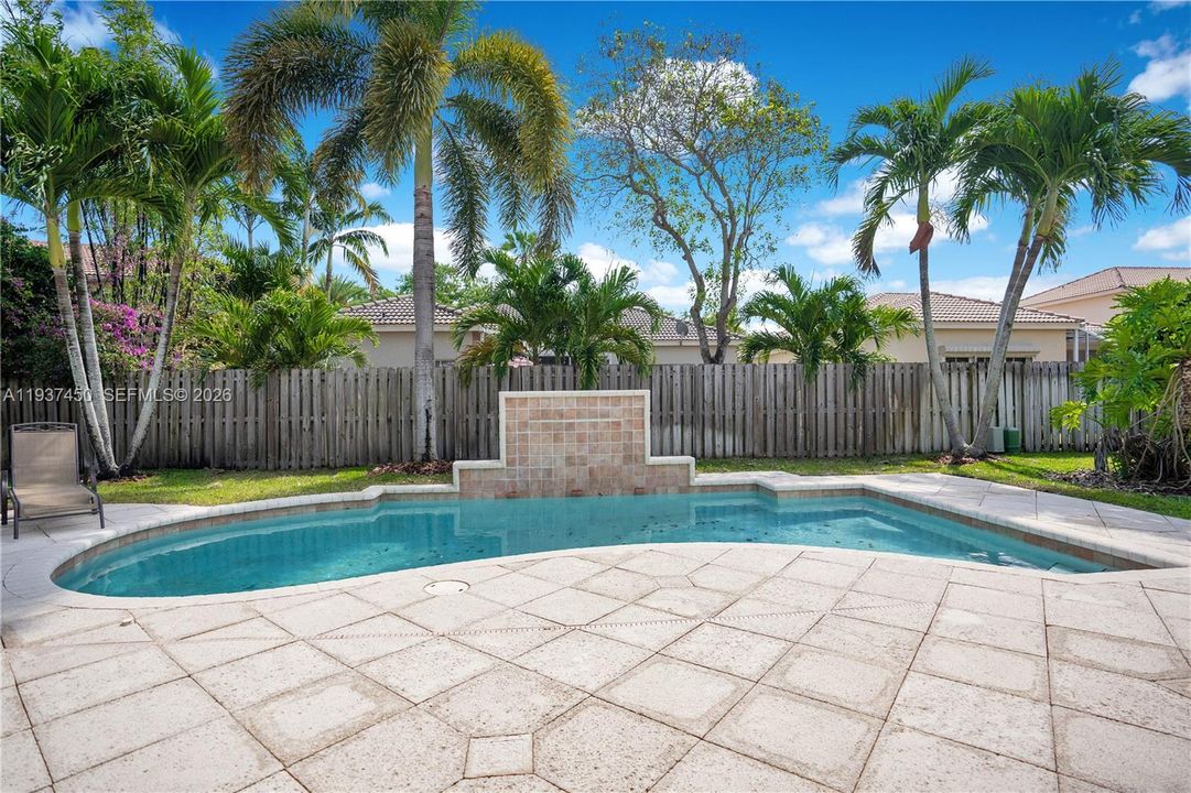 For Rent: $6,300 (4 beds, 3 baths, 2760 Square Feet)