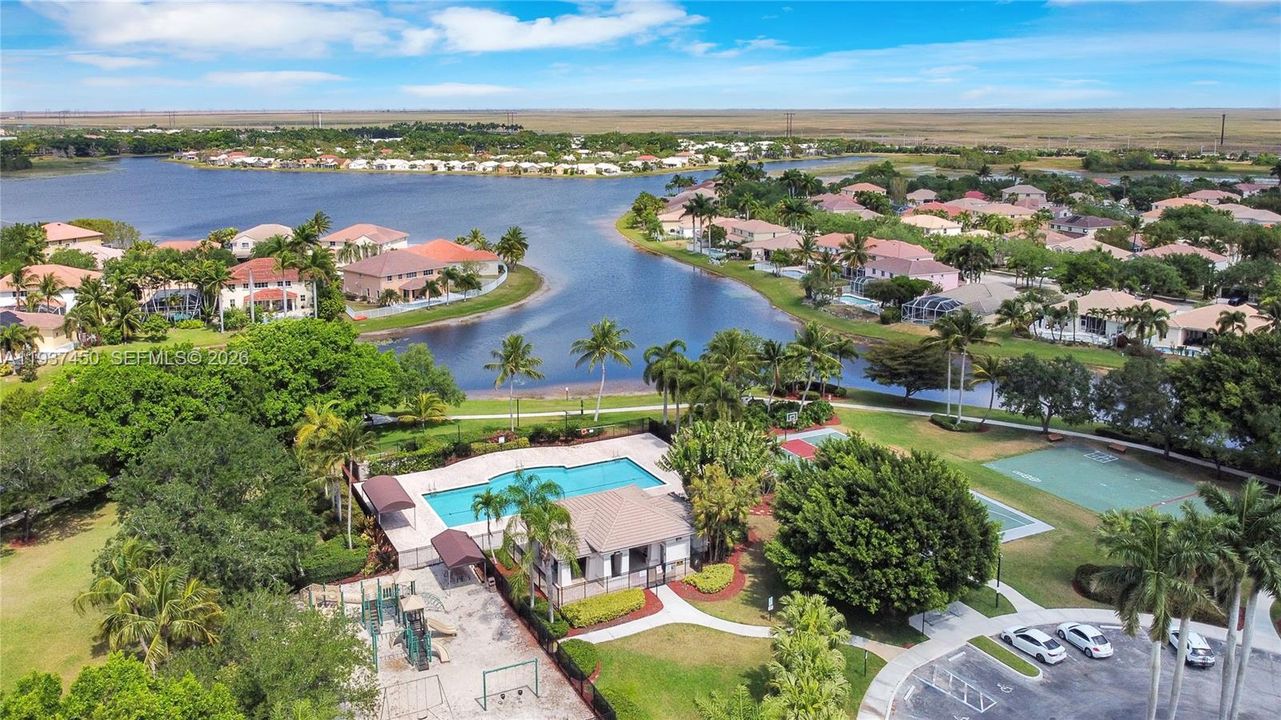 For Rent: $6,300 (4 beds, 3 baths, 2760 Square Feet)