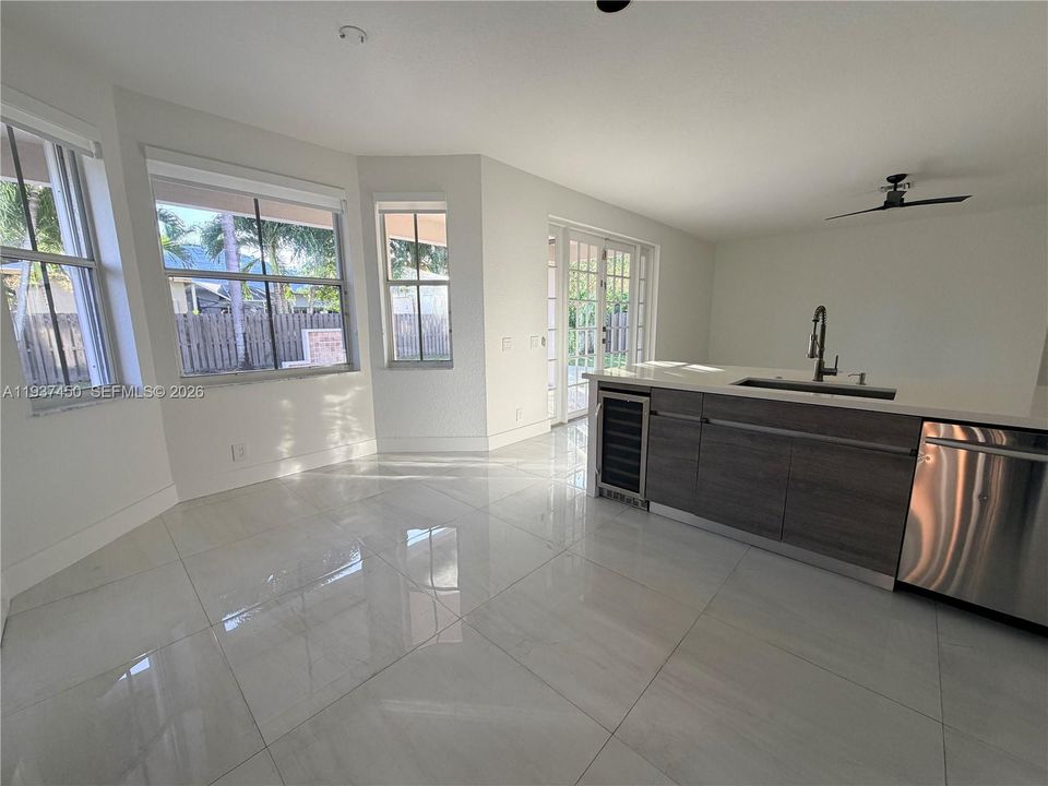 For Rent: $6,300 (4 beds, 3 baths, 2760 Square Feet)