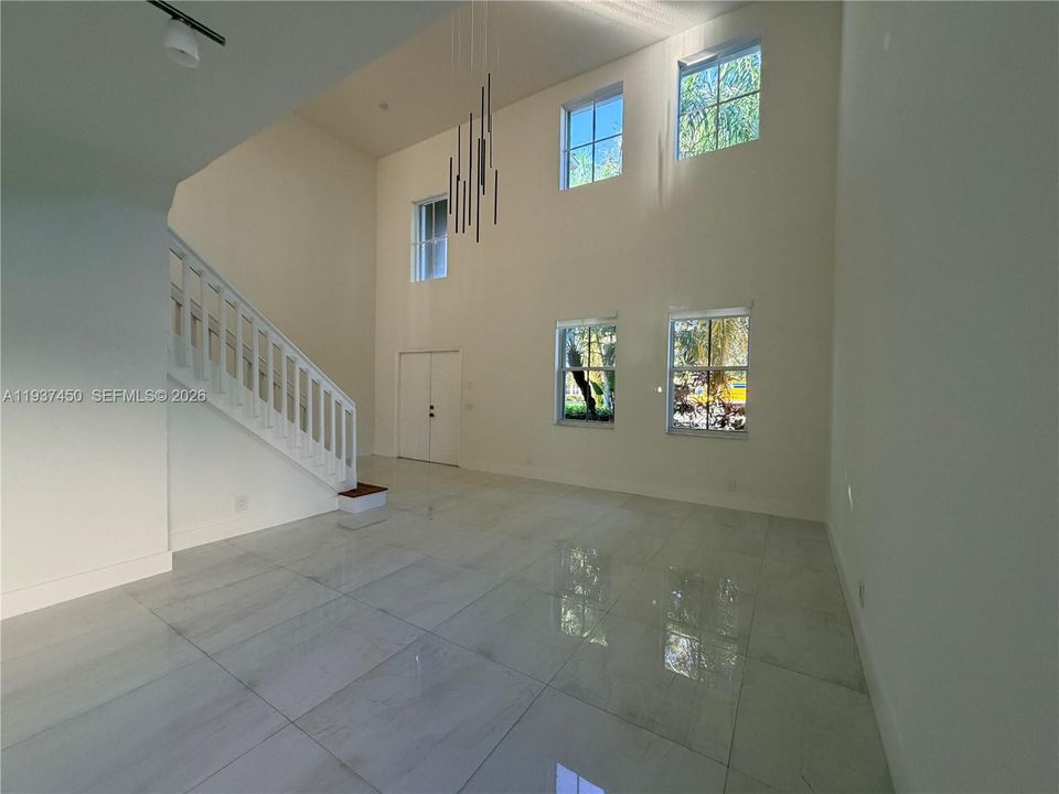 For Rent: $6,300 (4 beds, 3 baths, 2760 Square Feet)