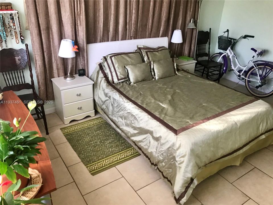 В аренду: $1,800 (1 спален, 1 ванн, 898 Квадратных фут)