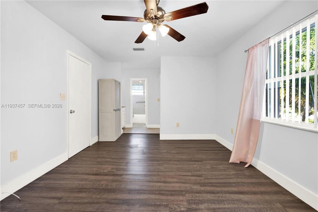 En Renta: $2,650 (3 camas, 2 baños, 2634 Pies cuadrados)