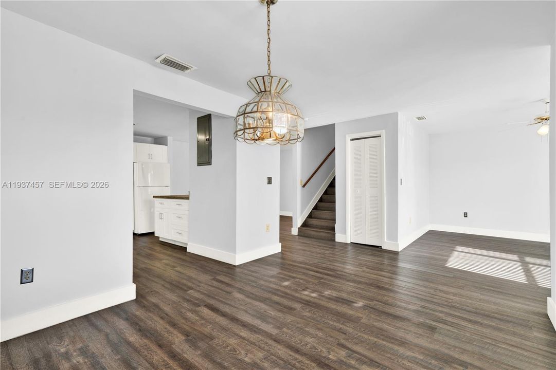 En Renta: $2,650 (3 camas, 2 baños, 2634 Pies cuadrados)