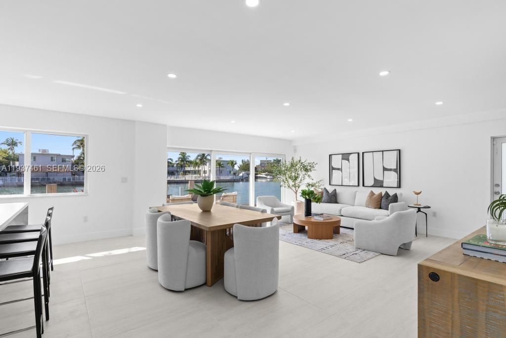 For Sale: $1,595,000 (3 beds, 3 baths, 1632 Square Feet)