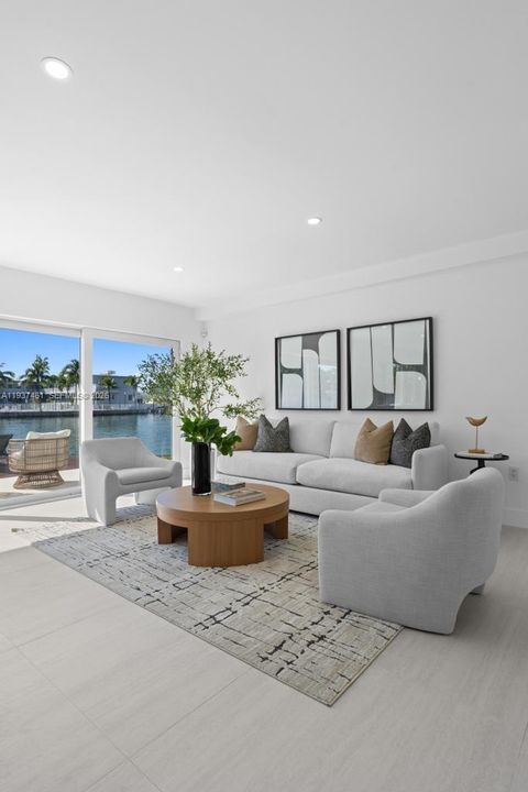 For Sale: $1,595,000 (3 beds, 3 baths, 1632 Square Feet)