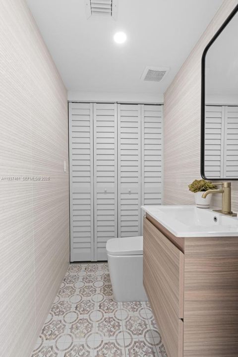 For Sale: $1,595,000 (3 beds, 3 baths, 1632 Square Feet)