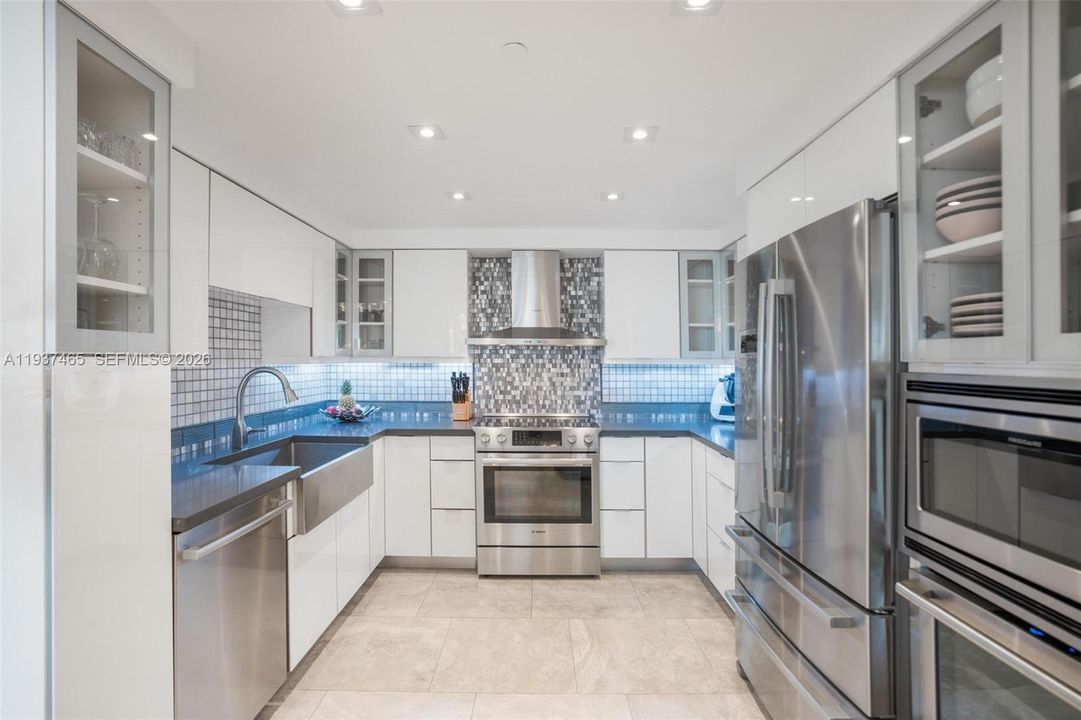 En Venta: $1,349,000 (4 camas, 3 baños, 1800 Pies cuadrados)