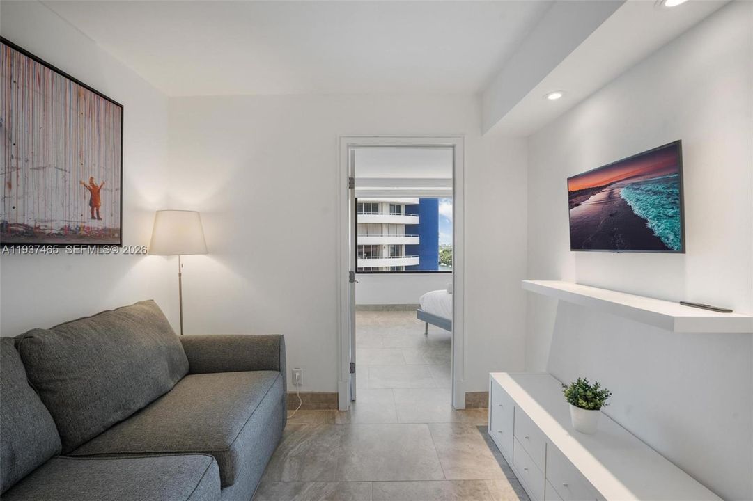 En Venta: $1,349,000 (4 camas, 3 baños, 1800 Pies cuadrados)