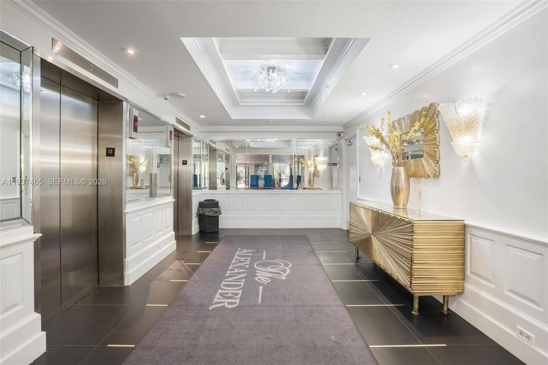 En Venta: $1,349,000 (4 camas, 3 baños, 1800 Pies cuadrados)