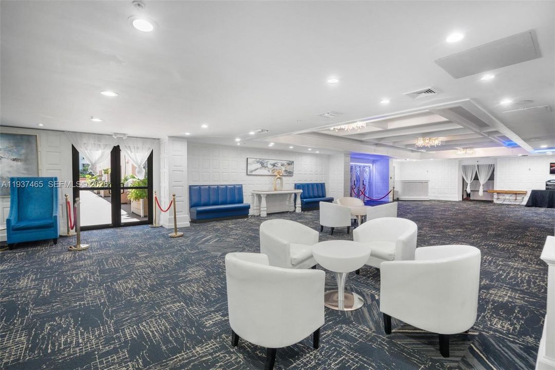 En Venta: $1,349,000 (4 camas, 3 baños, 1800 Pies cuadrados)