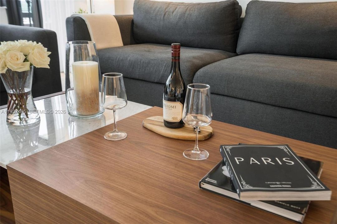 En Venta: $1,349,000 (4 camas, 3 baños, 1800 Pies cuadrados)