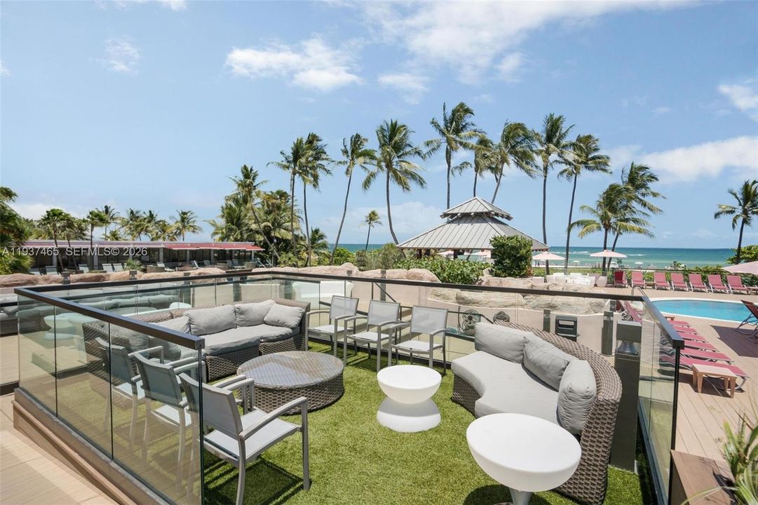 En Venta: $1,349,000 (4 camas, 3 baños, 1800 Pies cuadrados)