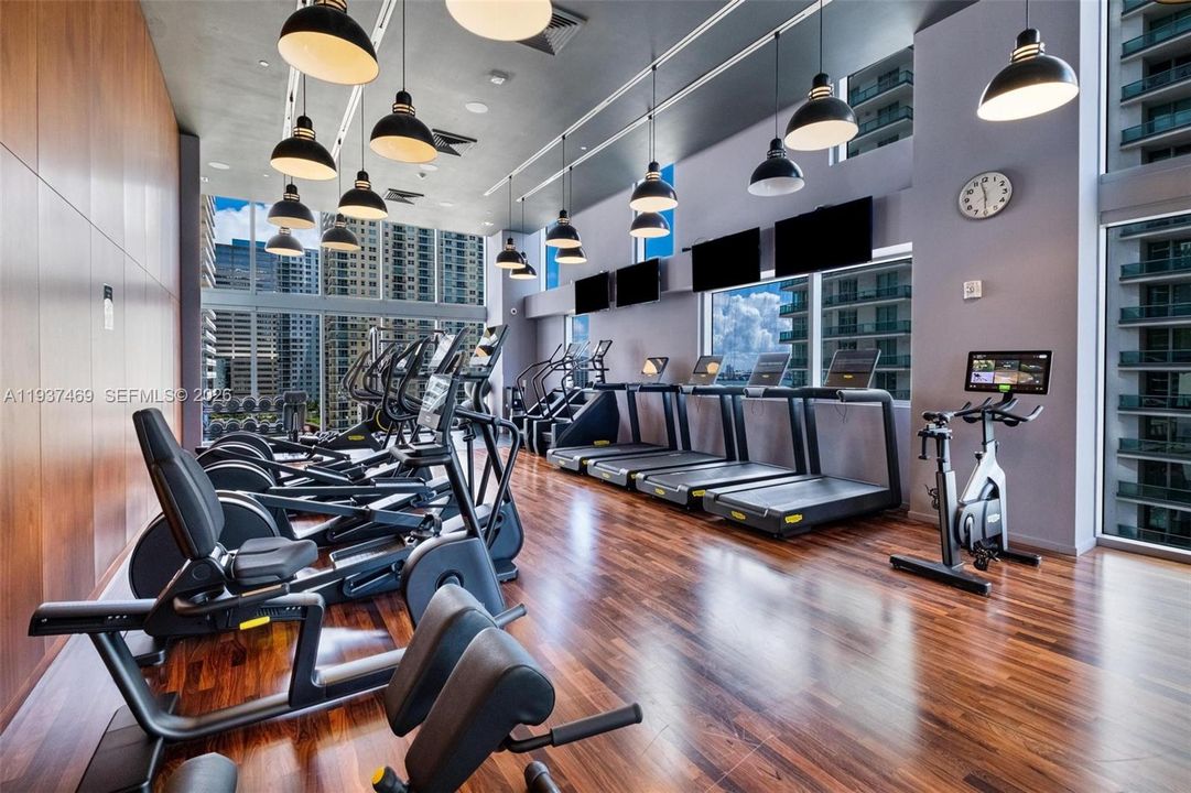 En Venta: $599,000 (1 camas, 1 baños, 696 Pies cuadrados)