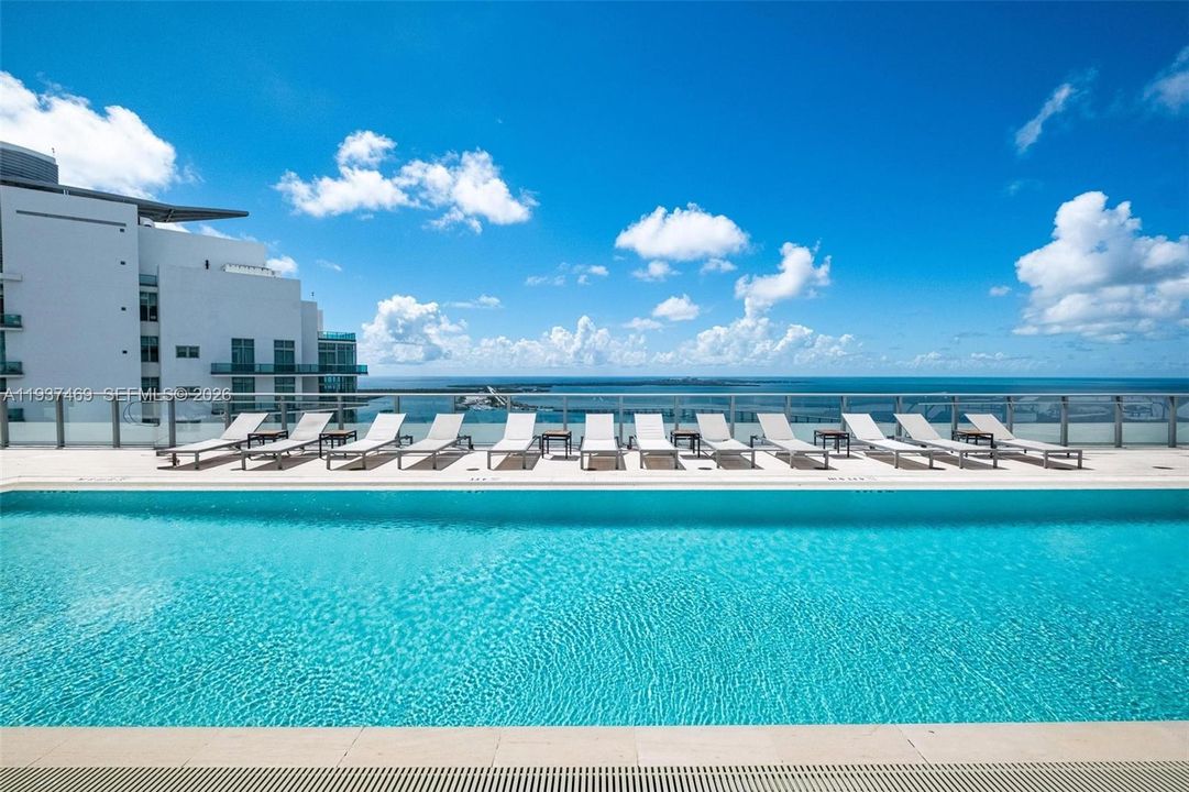 En Venta: $599,000 (1 camas, 1 baños, 696 Pies cuadrados)