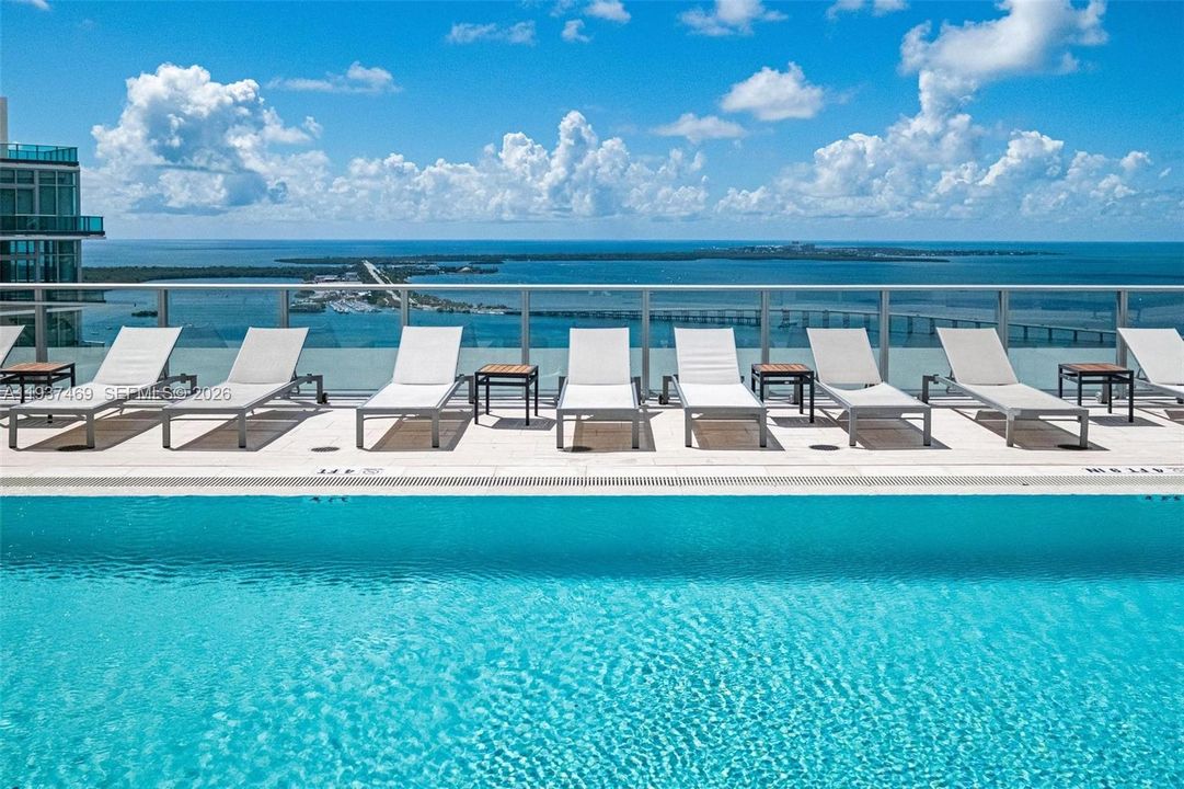 En Venta: $599,000 (1 camas, 1 baños, 696 Pies cuadrados)