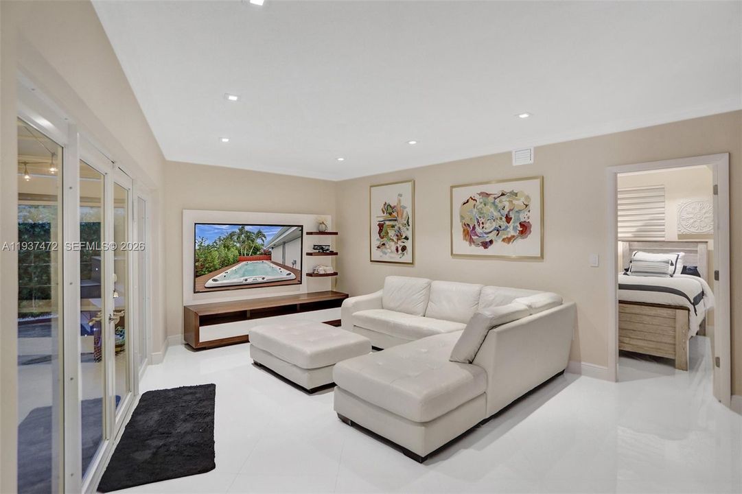 待售: $2,295,000 (5 贝兹, 3 浴室, 2313 平方英尺)