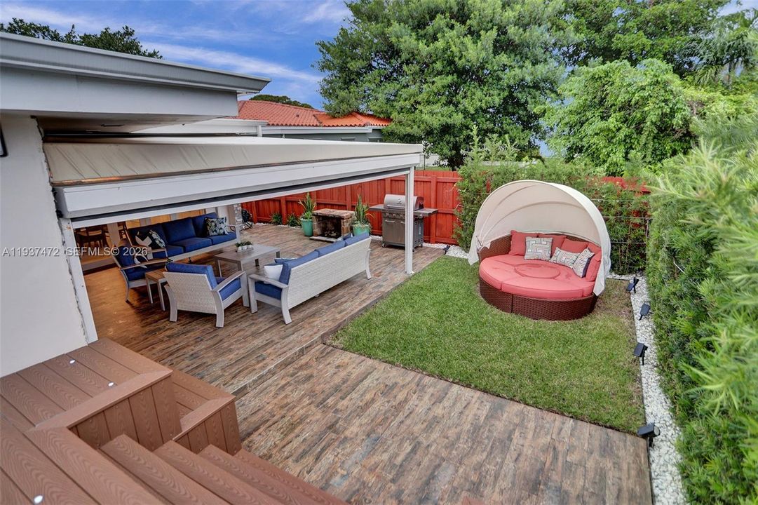 待售: $2,295,000 (5 贝兹, 3 浴室, 2313 平方英尺)