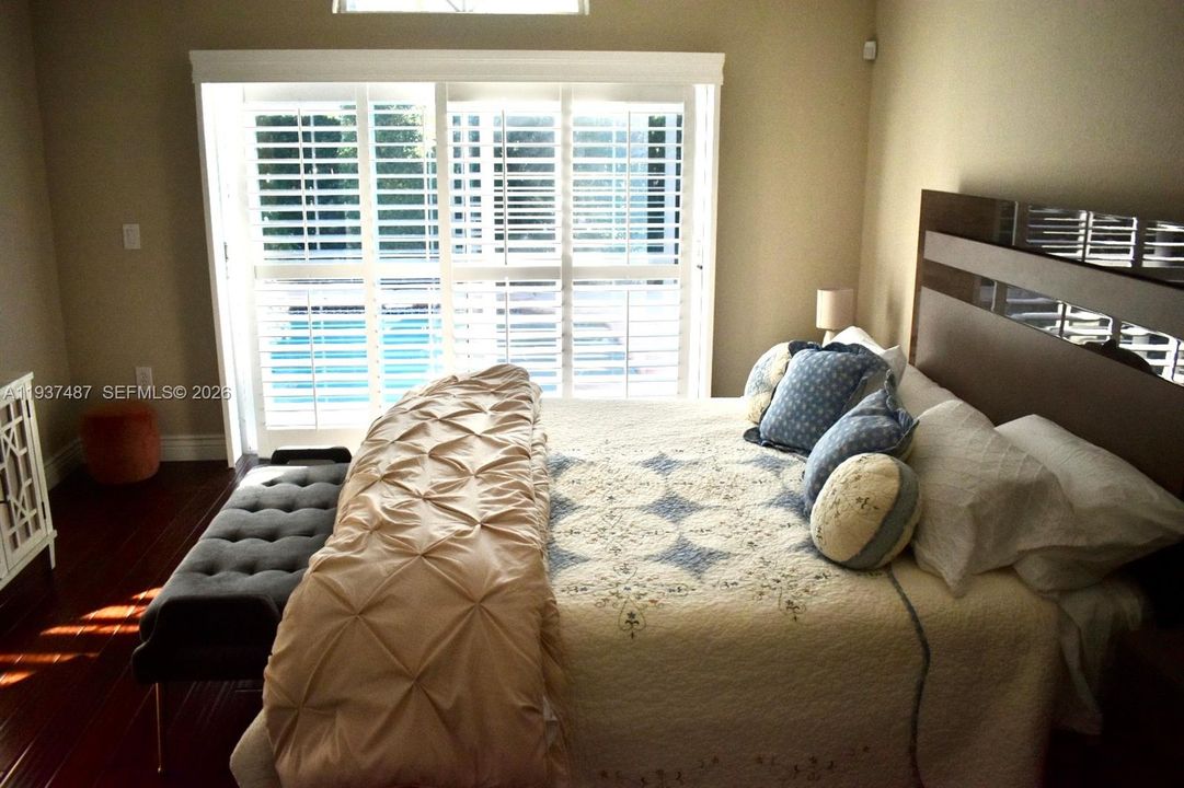 待售: $799,000 (4 贝兹, 2 浴室, 2284 平方英尺)