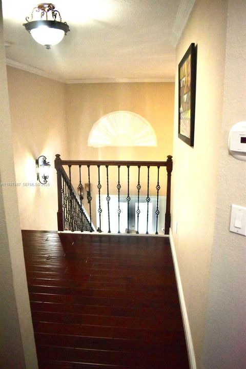 待售: $799,000 (4 贝兹, 2 浴室, 2284 平方英尺)