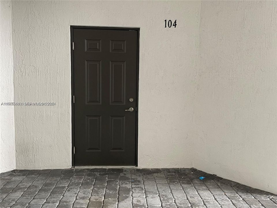 出租: $2,600 (3 贝兹, 2 浴室, 1384 平方英尺)