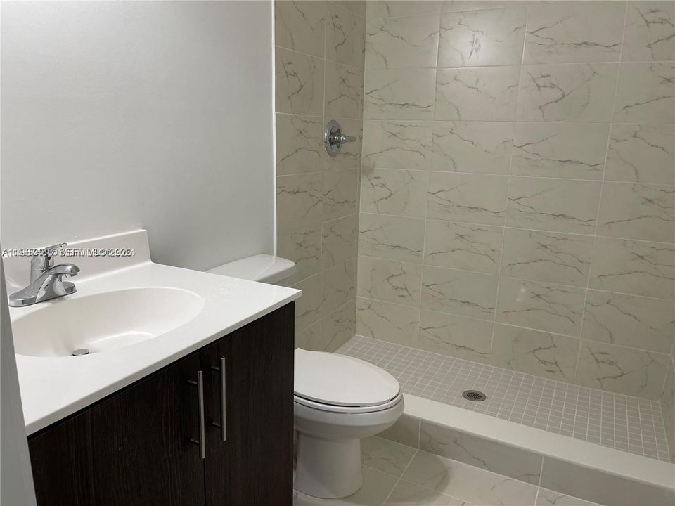 出租: $2,600 (3 贝兹, 2 浴室, 1384 平方英尺)