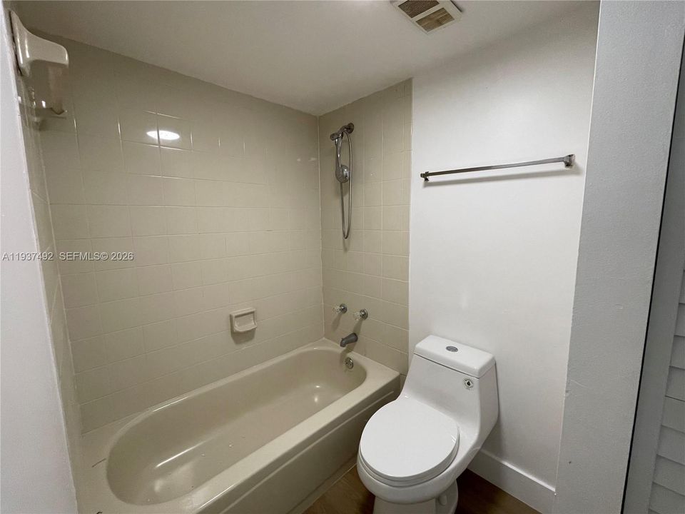 En Renta: $1,975 (2 camas, 2 baños, 1113 Pies cuadrados)