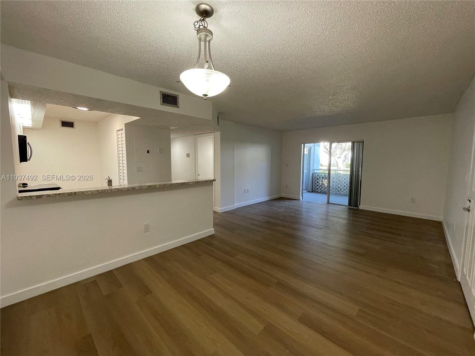 En Renta: $1,975 (2 camas, 2 baños, 1113 Pies cuadrados)