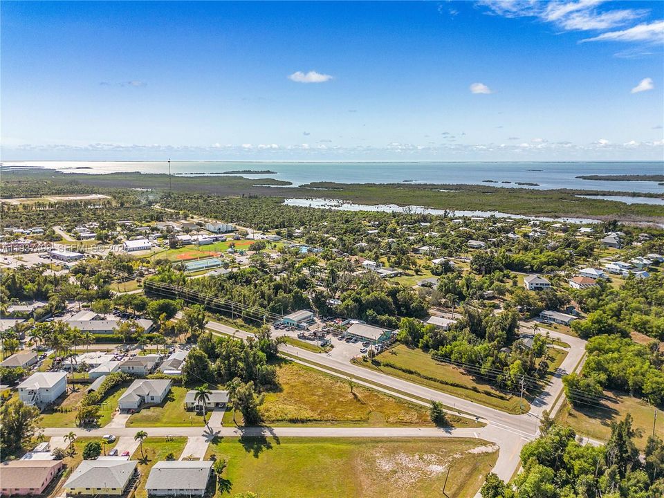 待售: $300,000 (0 贝兹, 0 浴室, 0 平方英尺)