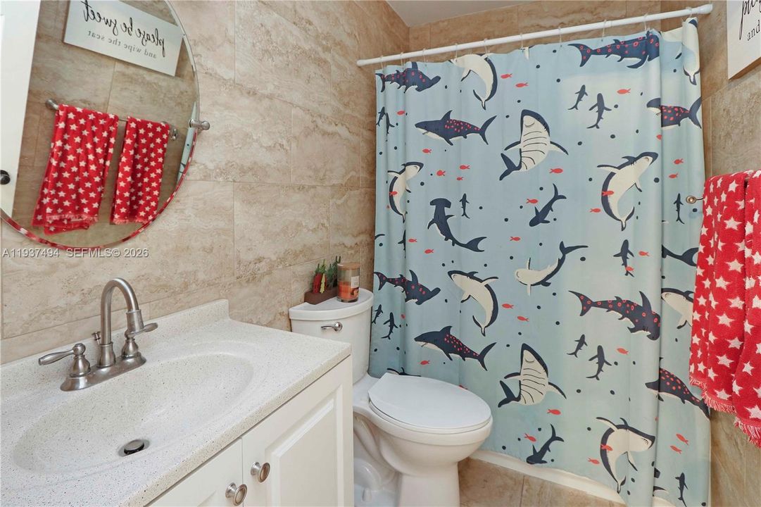 En Venta: $624,900 (3 camas, 2 baños, 1345 Pies cuadrados)