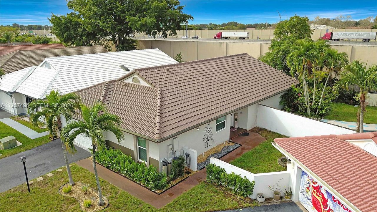 En Venta: $624,900 (3 camas, 2 baños, 1345 Pies cuadrados)