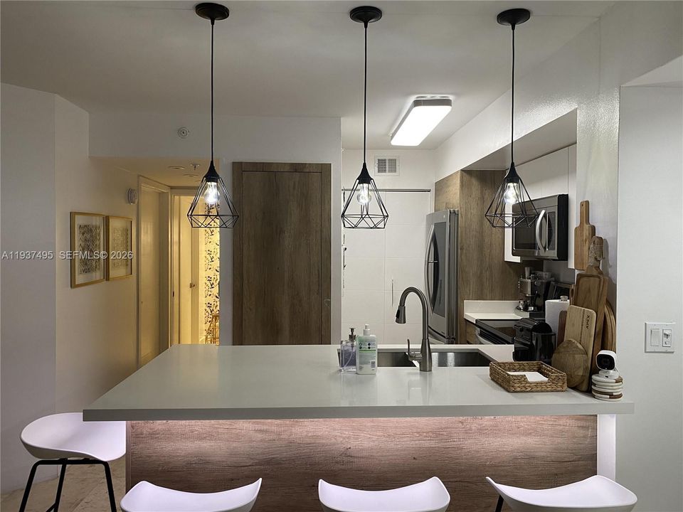 出租: $2,850 (3 贝兹, 2 浴室, 1240 平方英尺)