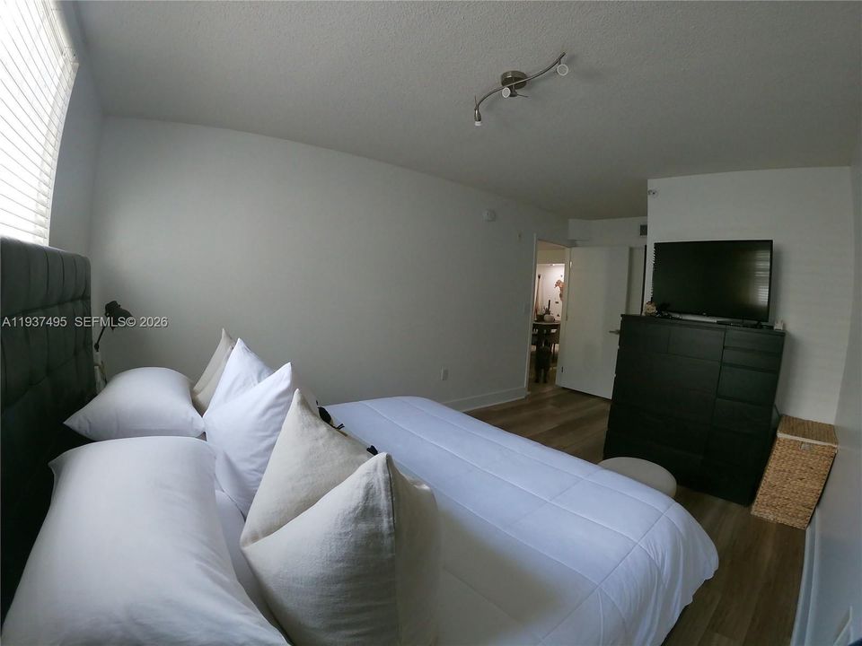 出租: $2,850 (3 贝兹, 2 浴室, 1240 平方英尺)