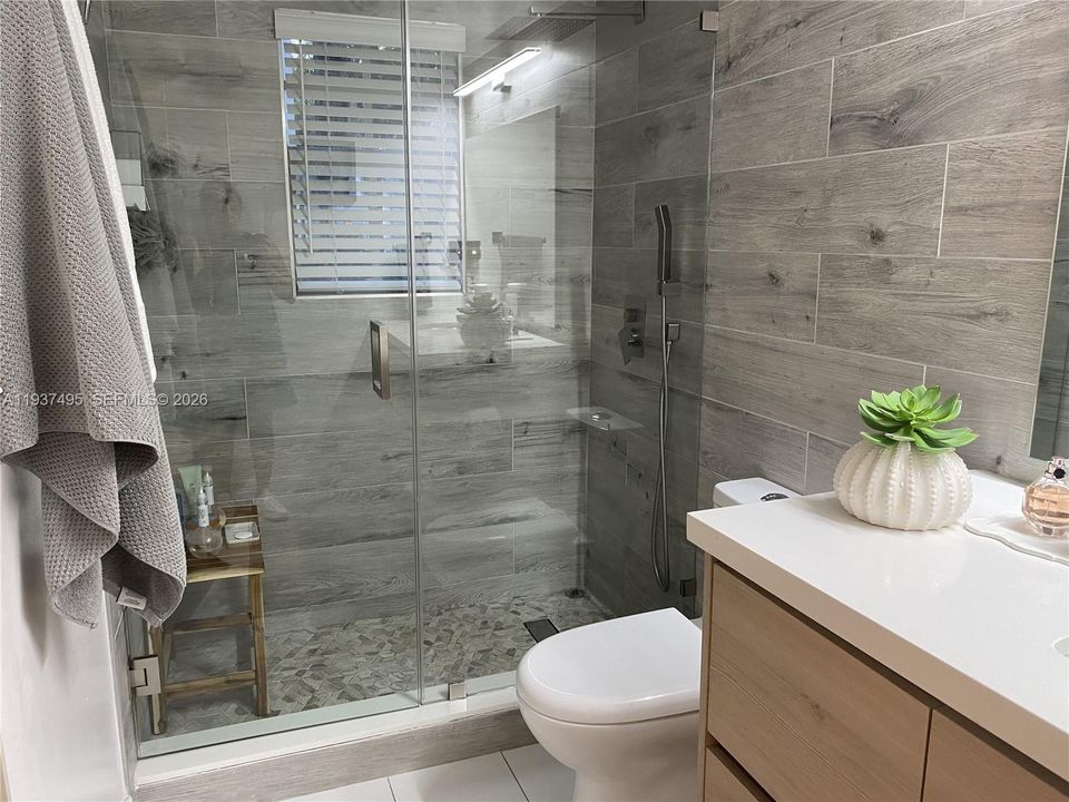 出租: $2,850 (3 贝兹, 2 浴室, 1240 平方英尺)