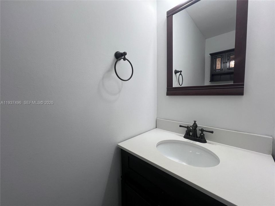 В аренду: $2,700 (2 спален, 2 ванн, 1340 Квадратных фут)