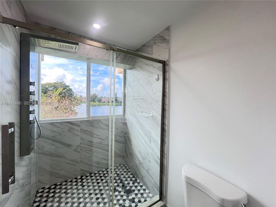 В аренду: $2,700 (2 спален, 2 ванн, 1340 Квадратных фут)