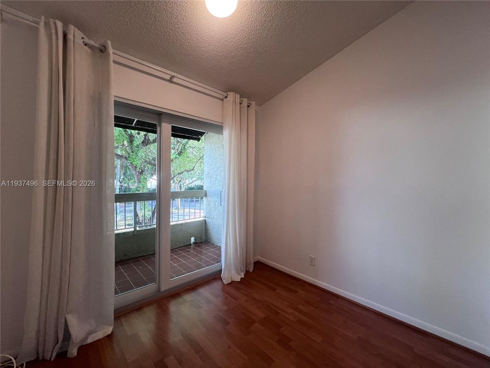 В аренду: $2,700 (2 спален, 2 ванн, 1340 Квадратных фут)