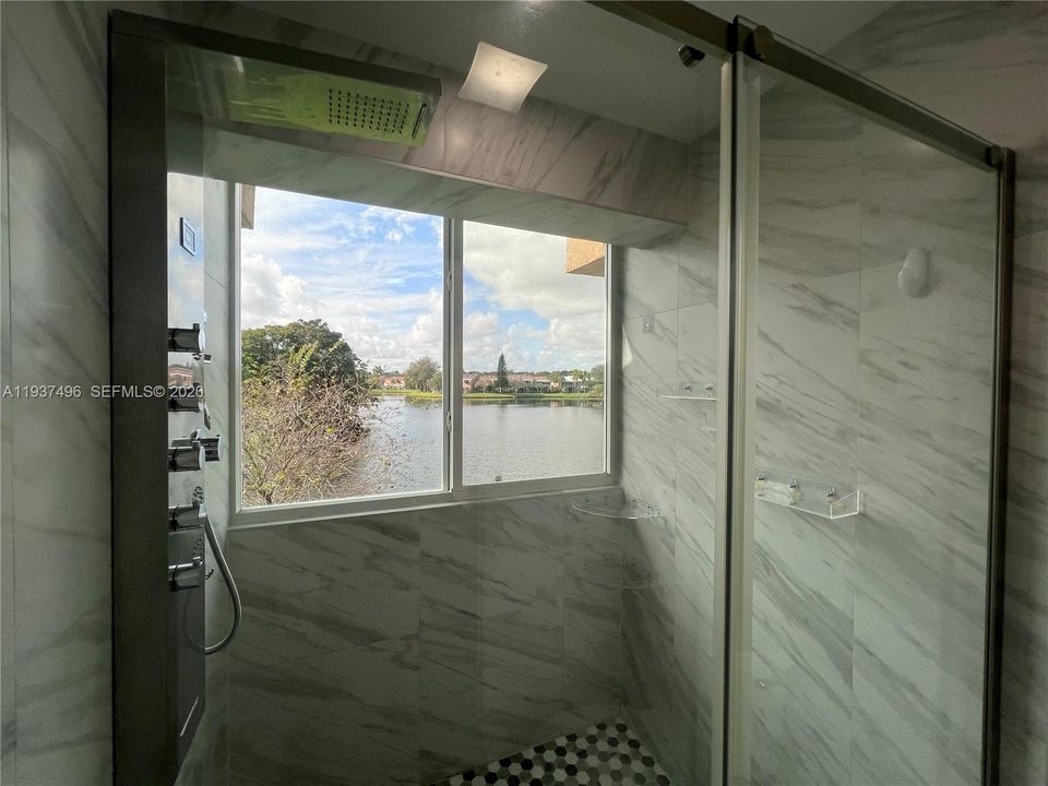 В аренду: $2,700 (2 спален, 2 ванн, 1340 Квадратных фут)