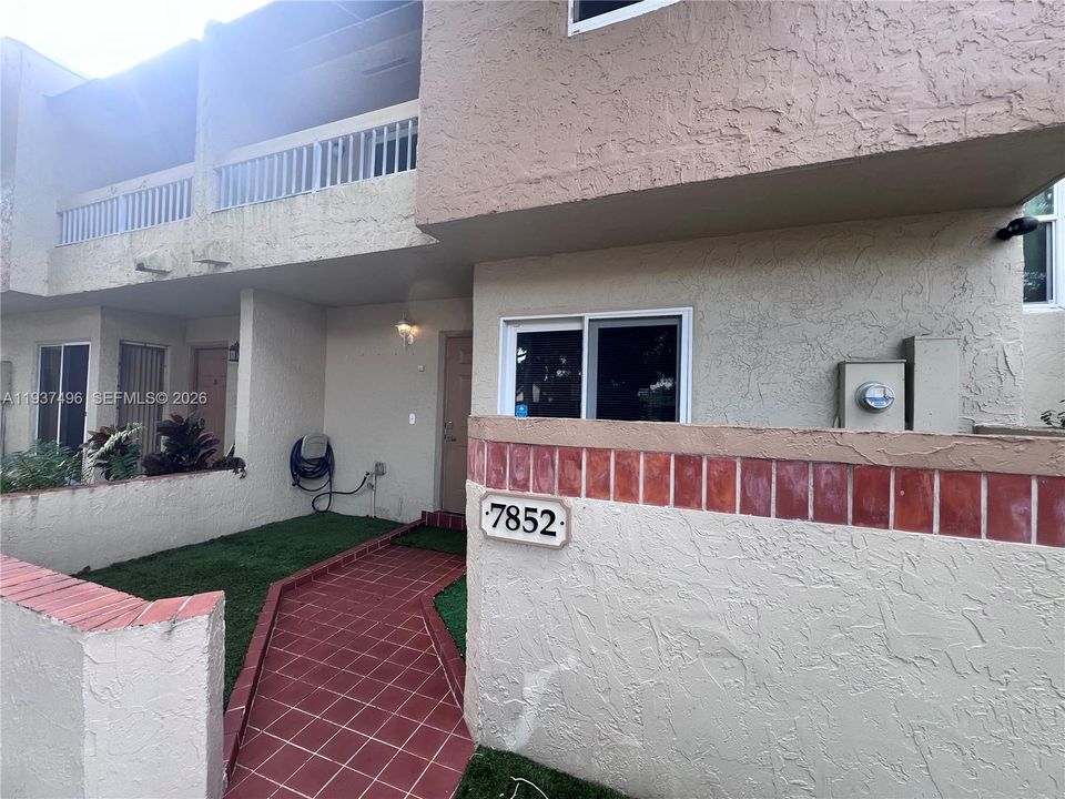 В аренду: $2,700 (2 спален, 2 ванн, 1340 Квадратных фут)