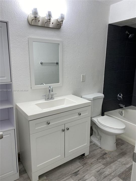 出租: $1,950 (1 贝兹, 1 浴室, 588 平方英尺)