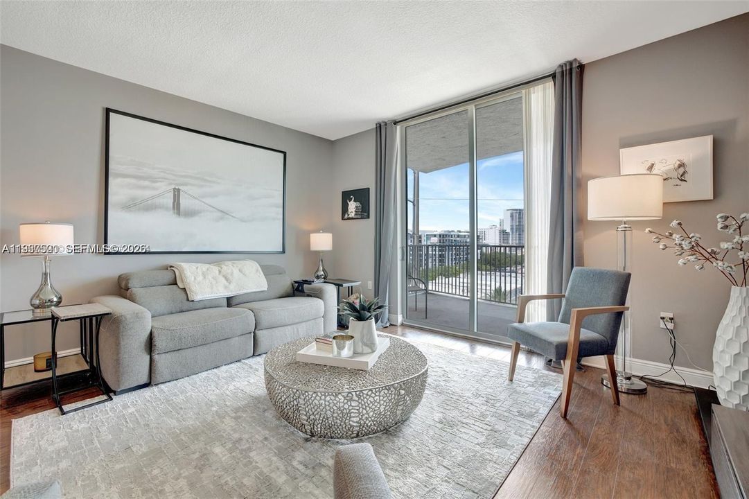 出租: $3,550 (3 贝兹, 2 浴室, 1482 平方英尺)