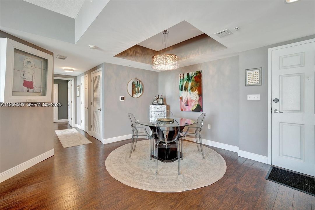 出租: $3,550 (3 贝兹, 2 浴室, 1482 平方英尺)